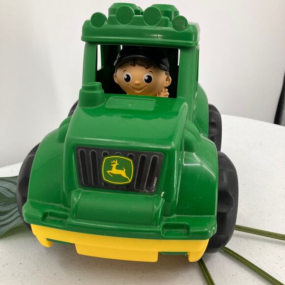 Mega Bloks Block John Deere Green Yellow Plastic Building Toy Lil Tractor Farmer - Picture 10 of 11